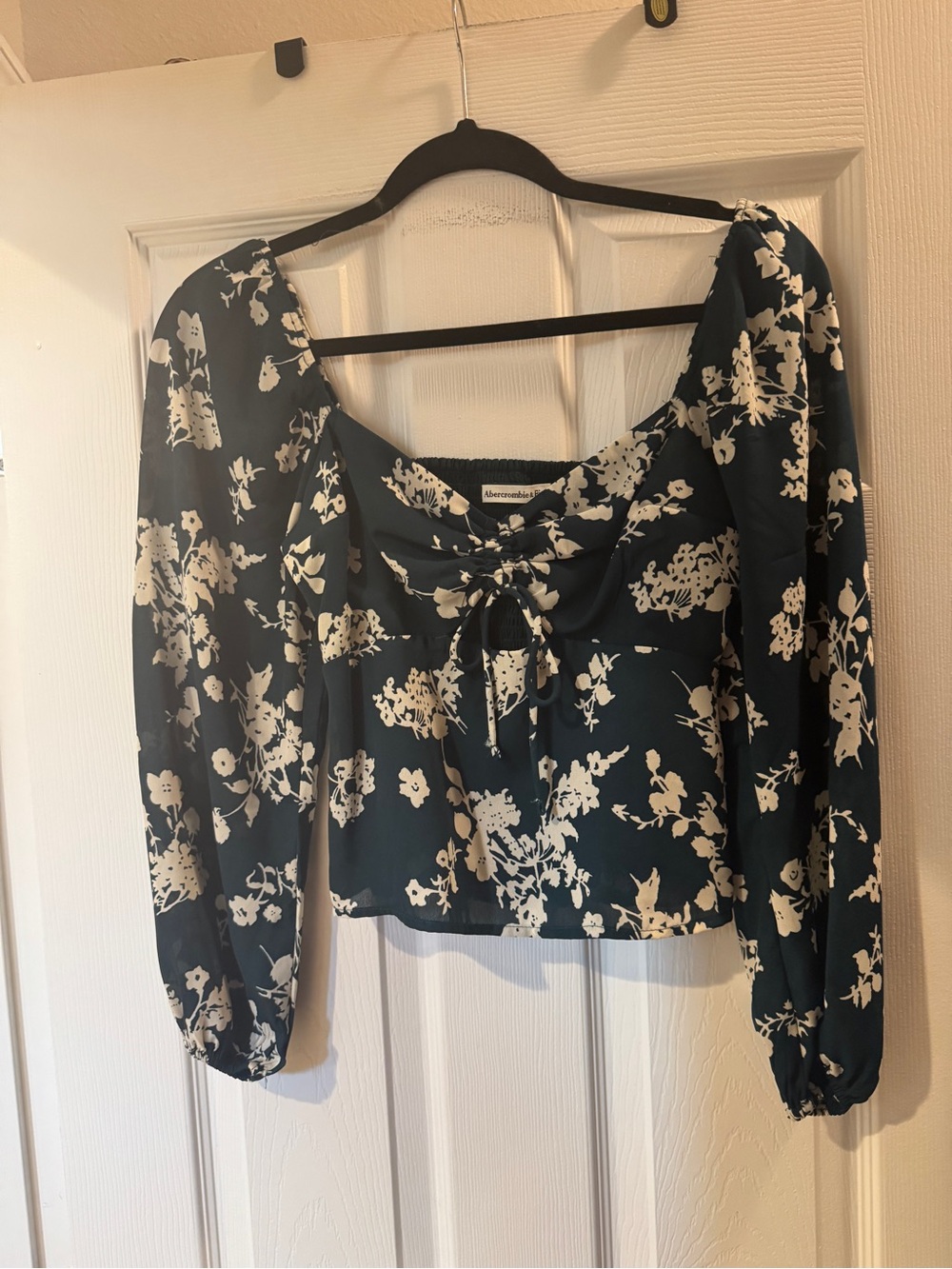 Abercrombie & Fitch Dark Green Floral Square-Neck Blouse with Tie